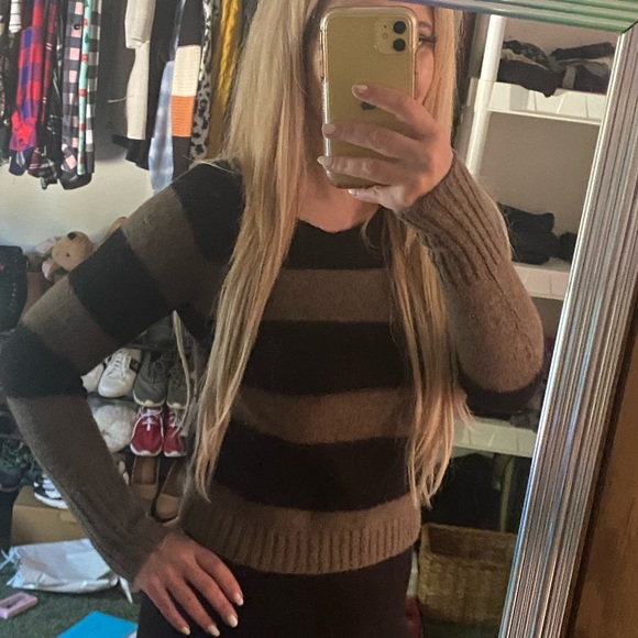 ISO Flannel Shirt - Picture 6 of 10